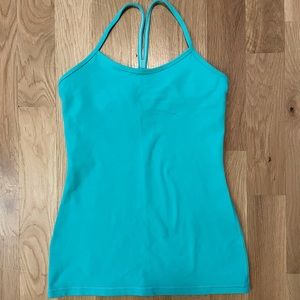 Lululemon: Tank Top